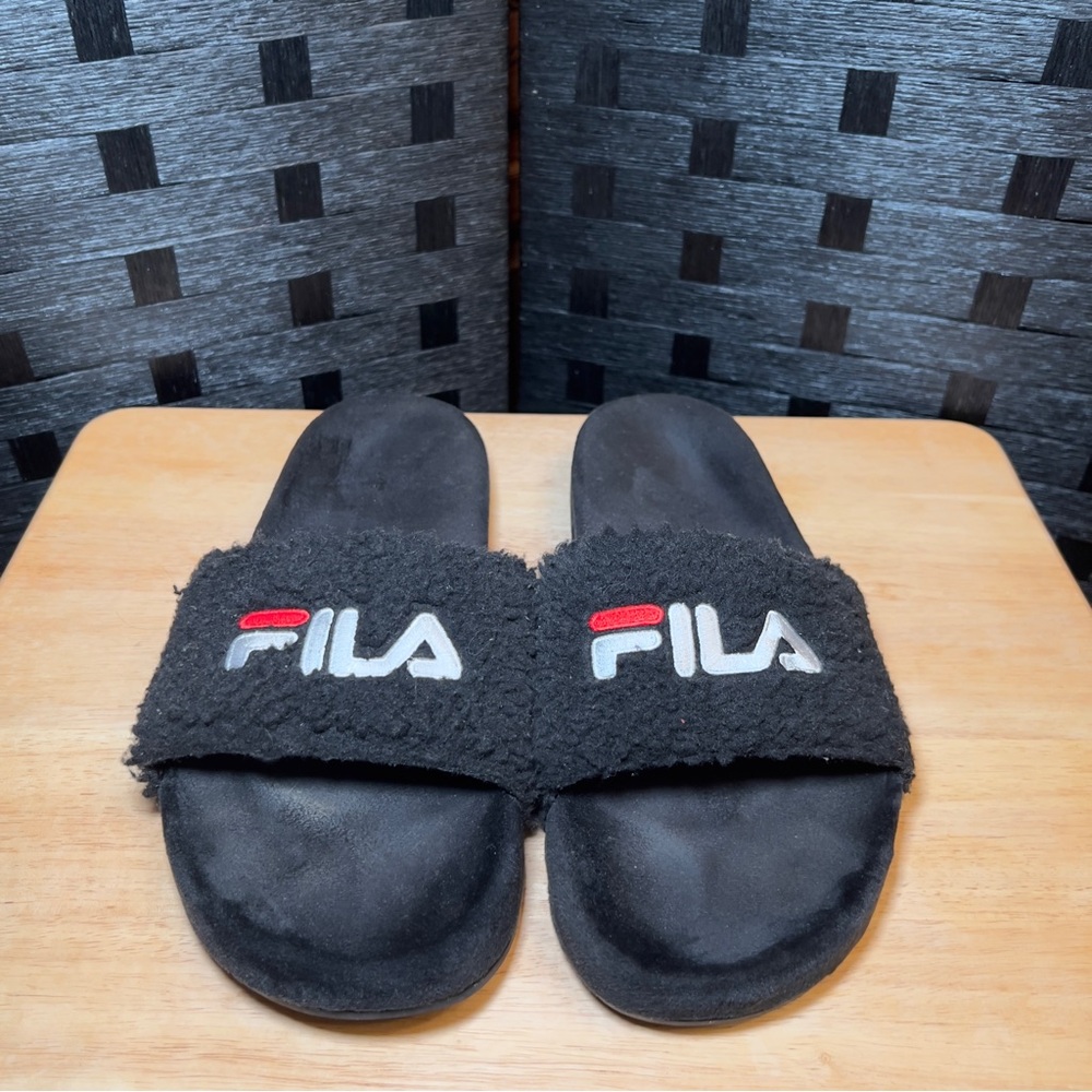Women’s Size 11 Slides Fila Black